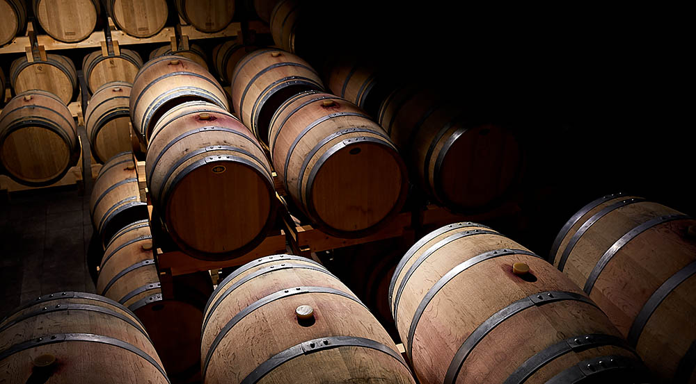 Im Keller des Weinguts. Foto: Sutto Wine