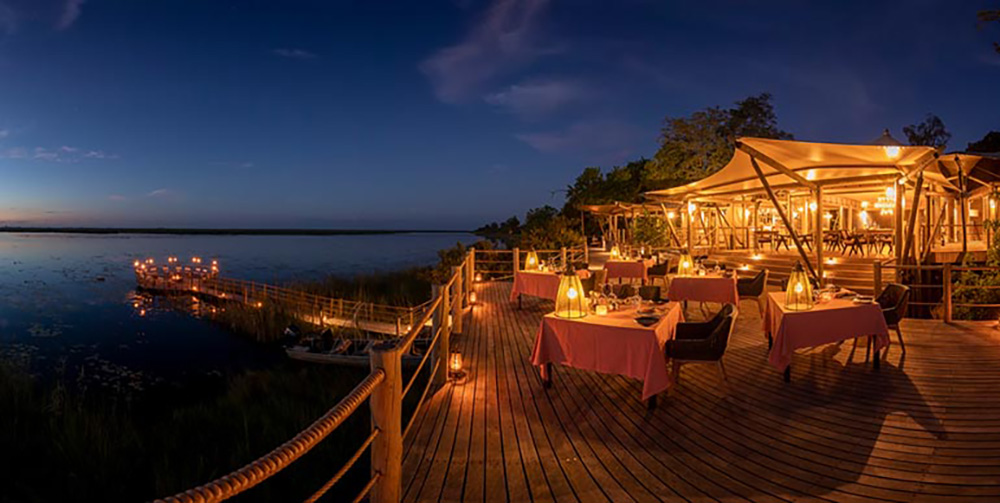 Abendstimmung auf der Terrasse des Restaurants. Foto: Wilderness