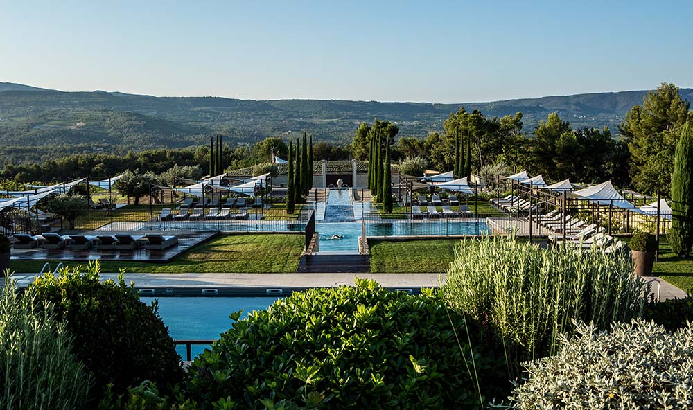 Outdoor Pool. Foto: Coquillade Provence Resort & Spa