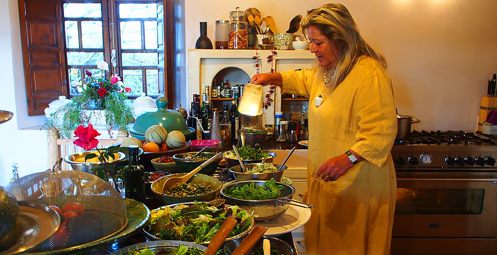 Die Liebe zum Garten setzt sich in der Küche fort. Foto: Kiki Baron