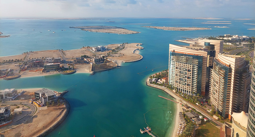 Superlative in Abu Dhabi: der Bau künstlicher Inseln. Foto: Michael Schabacker