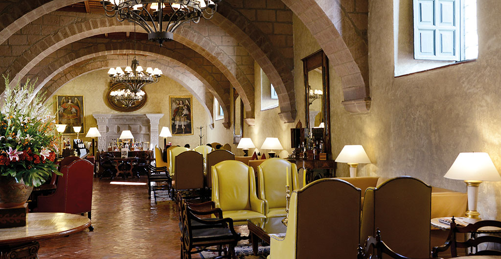 Die Lobby des Monasterio bewahrt die alte Pracht des Klosters. Foto: Belmond