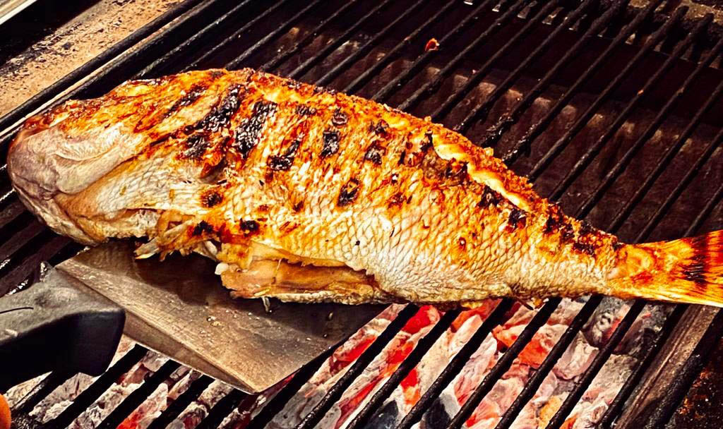 Fisch frisch vom Grill im Rist. Rendez Vous. Foto: Rist. Rendez Vous