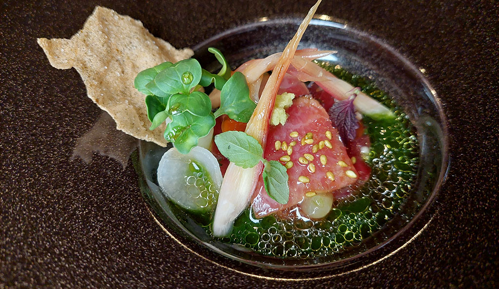 Food-Kreation mit den besten Produkten die für Geld zu bekommen sind: eine wunderbare kulinarische Reise im „The Japanese“. Foto: Michael Schabacker