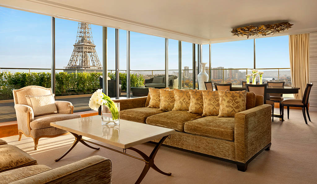 Viele der Suiten und Zimmer haben den Eiffelturm direkt im Blick. Foto: Shangri-La Paris / Marcelo Barbosa