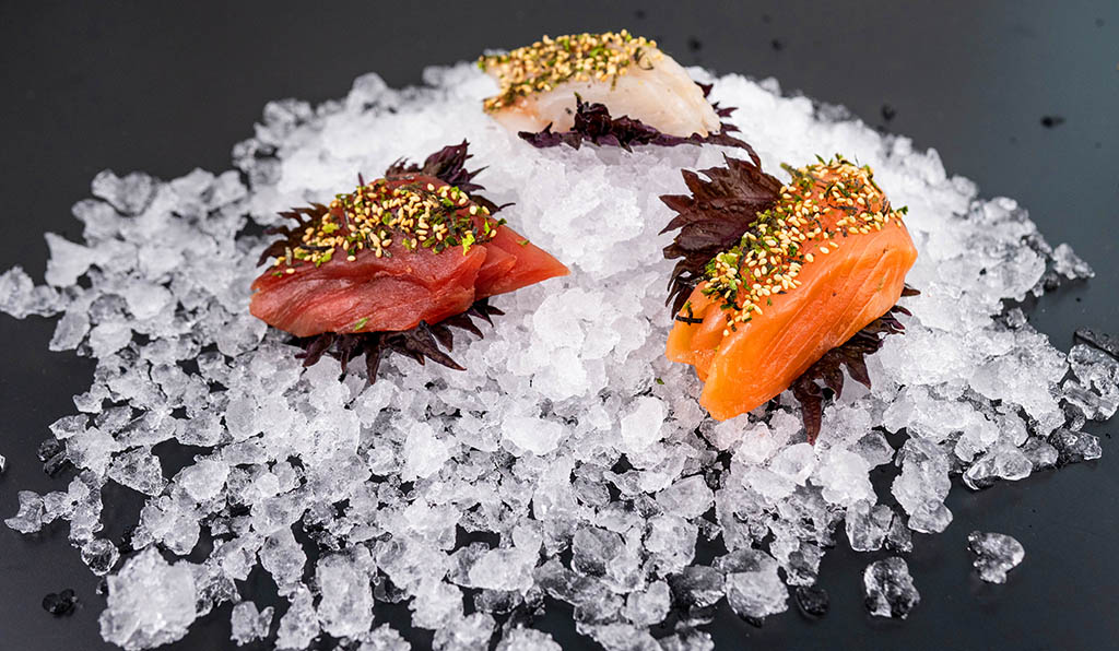 Catch of the Day – Salmon Sashimi im Blue Lagoon Restaurant. Foto: Elounda Beach Hotel & Villas