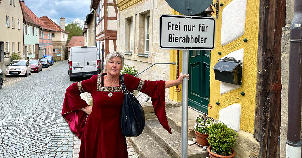 Geführter Rundgang durch Seßlach – mit Stippvisite bei den bierbrauenden Mönchen. Foto: Kirsten Lehmkuhl