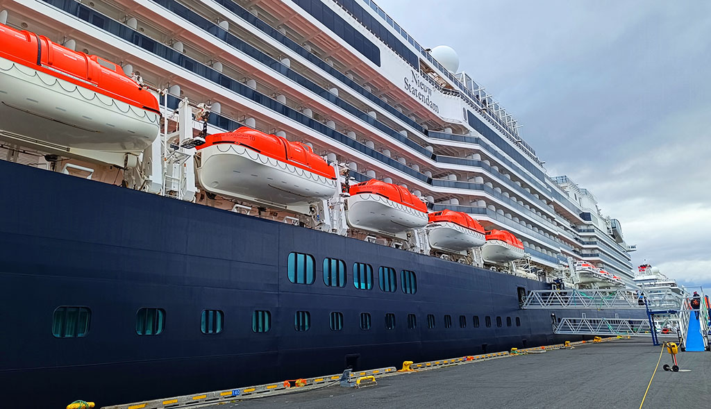 Die „Nieuw Statendam“ beim Einschiffen. Foto: Michael Schabacker