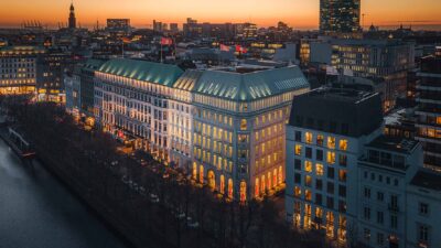 Foto: Hotel Vier Jahreszeiten Hamburg