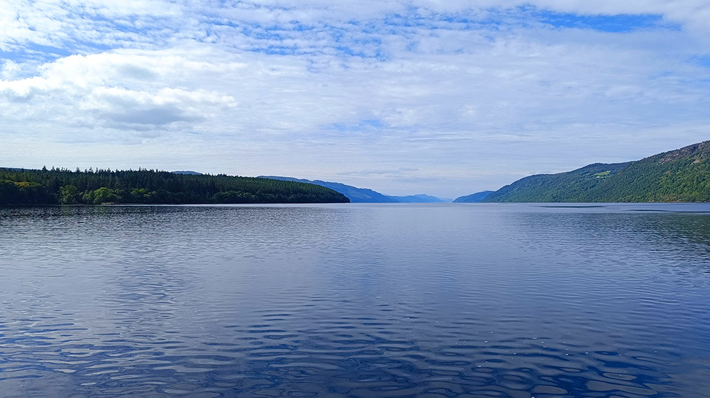 Blick über einen Teil des Sees Loch Ness. Foto: Michael Schabacker