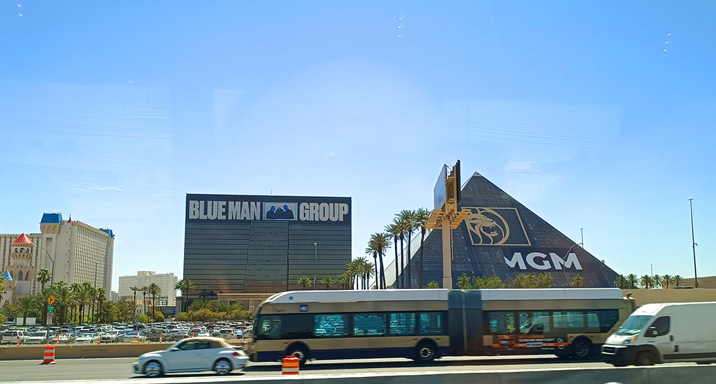 Bustour durch Las Vegas, vorbei am MGM. Foto: Michael Schabacker