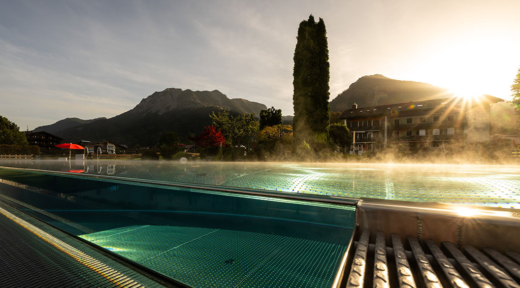Infinity-Pool mit Bergblick. Foto: Hotel Franks