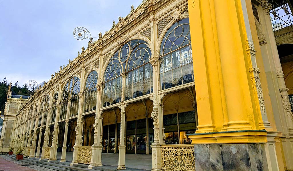 Die historische Wendelhalle in Marienbad. Foto: Carola Faber