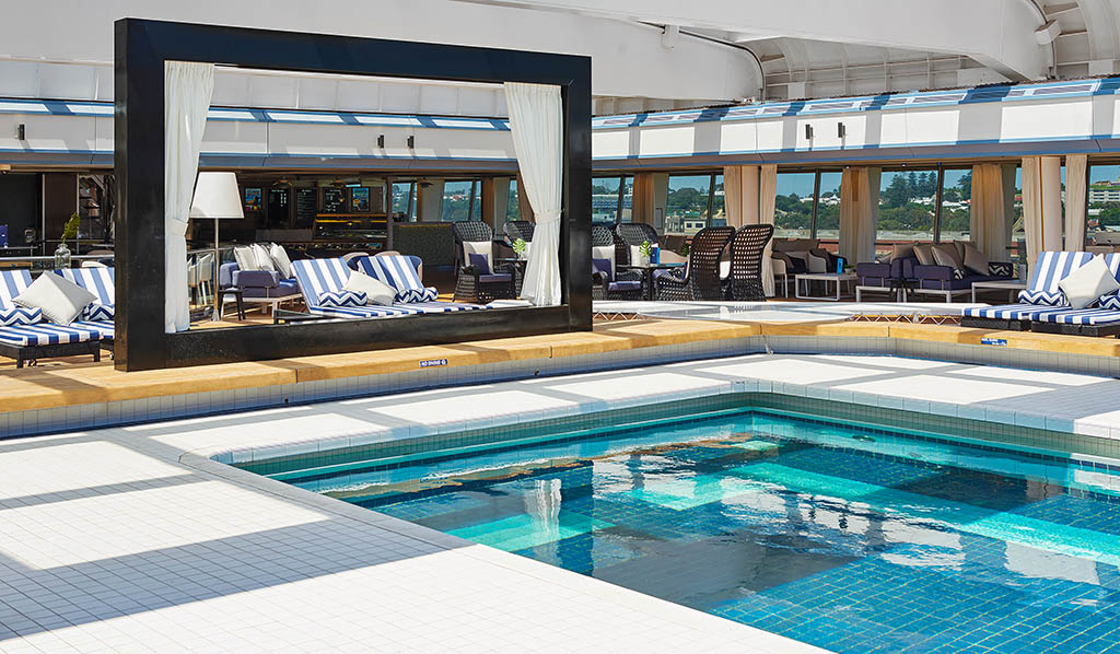 Lido Pool. Foto: Nicko cruises