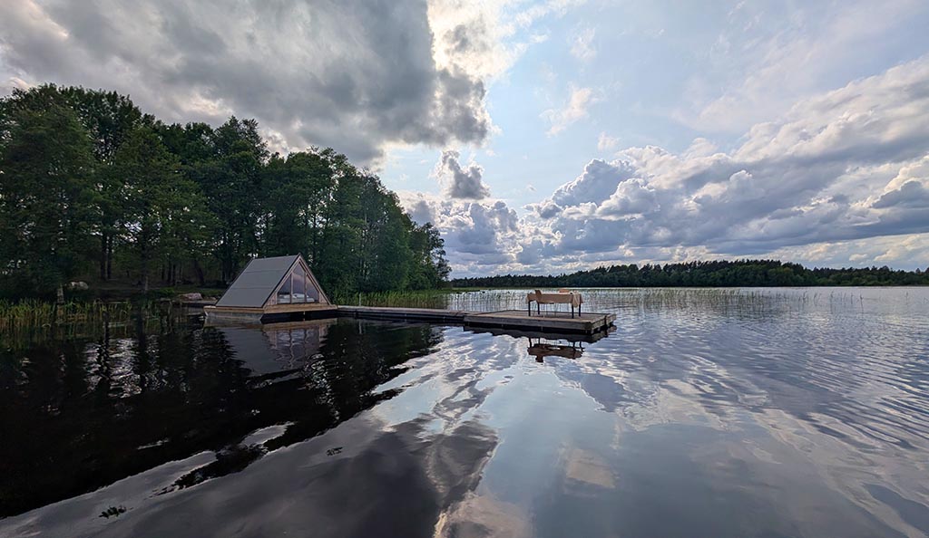 Prästgården Annerstad: Übernachtung auf dem Floß. Foto: Carola Faber