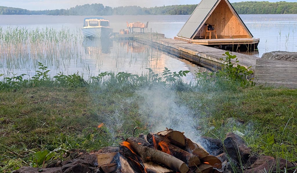 Lagerfeuer am See. Foto: Carola Faber