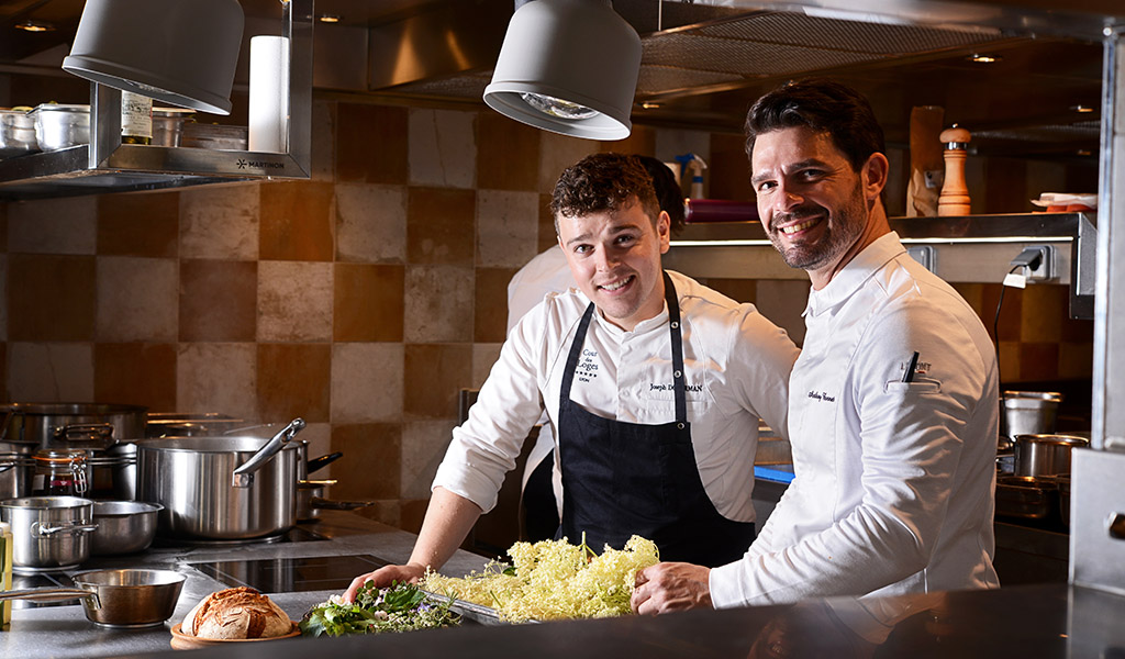 Chefs Joseph Doverman (li) und Anthony Bonnet. Foto: Radisson Hotel