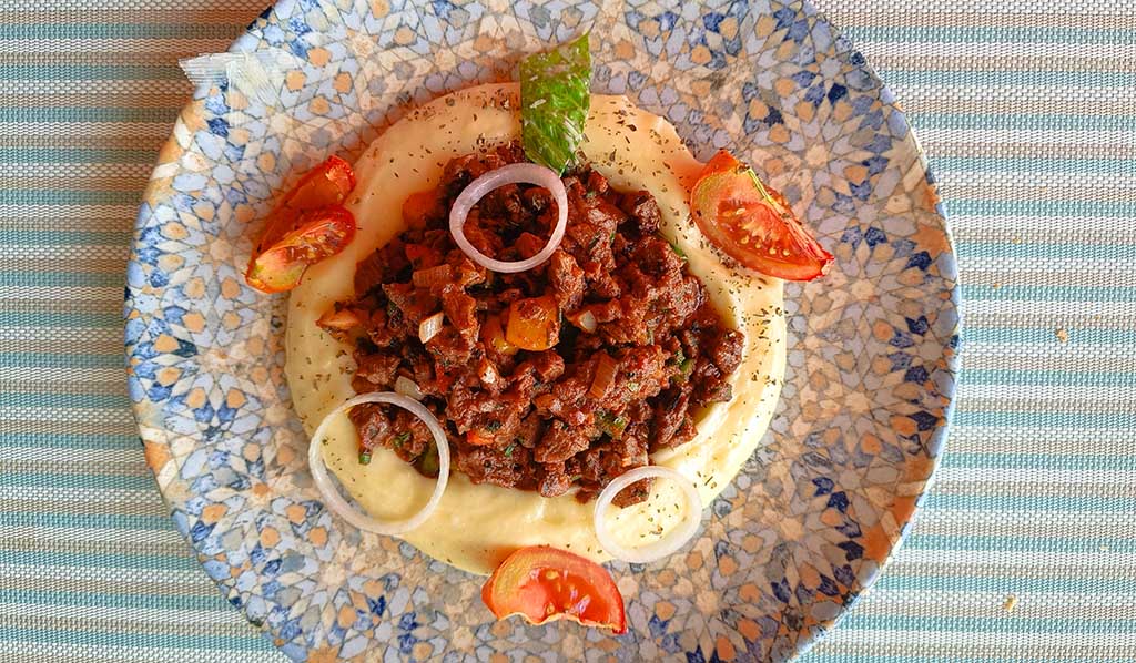 Im Boat Hose lassen sich gerade tagsüber köstliche Kleinigkeiten bestellen. Foto: Michael Schabacker