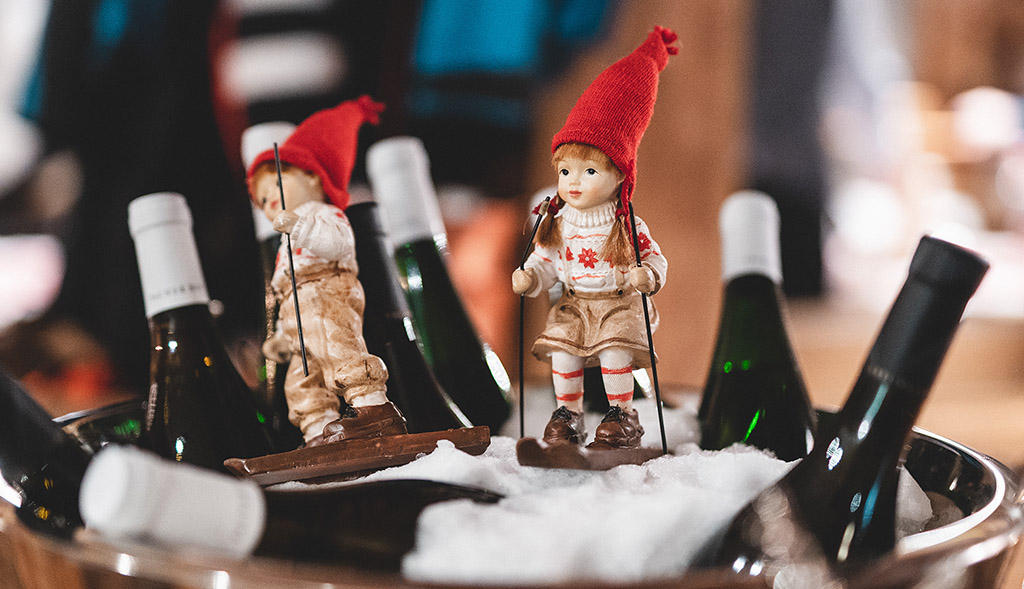 Alpine Genusskultur - Weine aus der Region Südtirol. Foto: @Südtirol Wein / Mintmediahouse