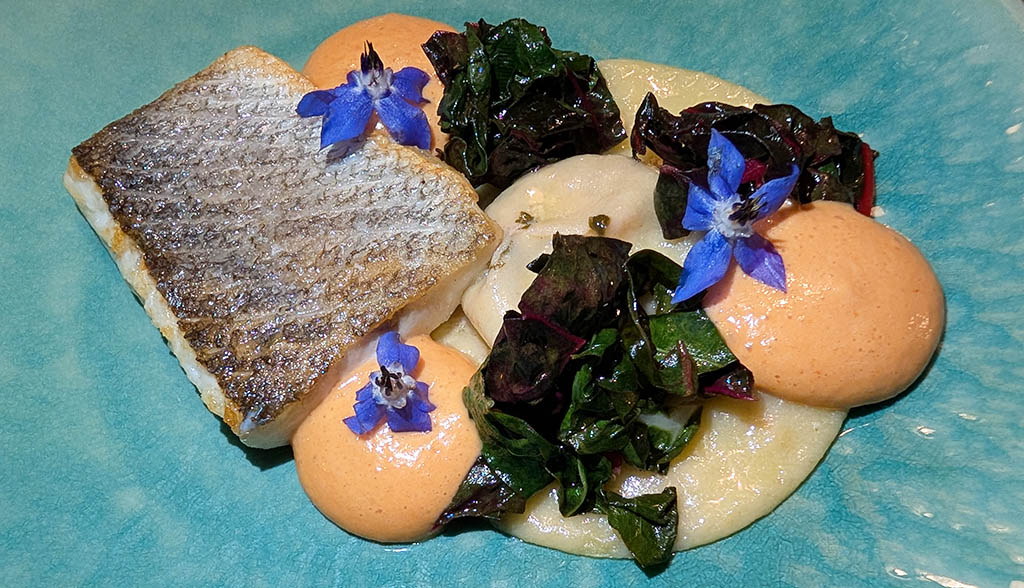 Wolfsbarschfilet: zarte Textur. Foto: Carola Faber