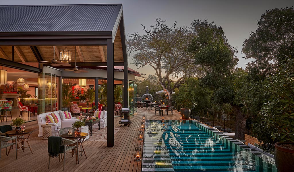 Der geschützte Außenbereich einer Zeltsuite. Foto: The Royal Portfolio