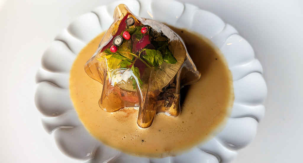 Geschmortes Frittiertes. Foto: Carola Faber