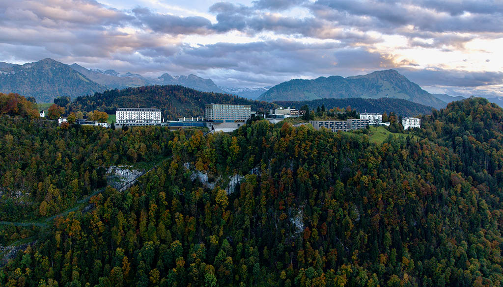 Das Bürgenstock Resort, hoch über dem Vierwaldstättersee in der Zentralschweiz. Foto: Bürgenstock Hotels AG