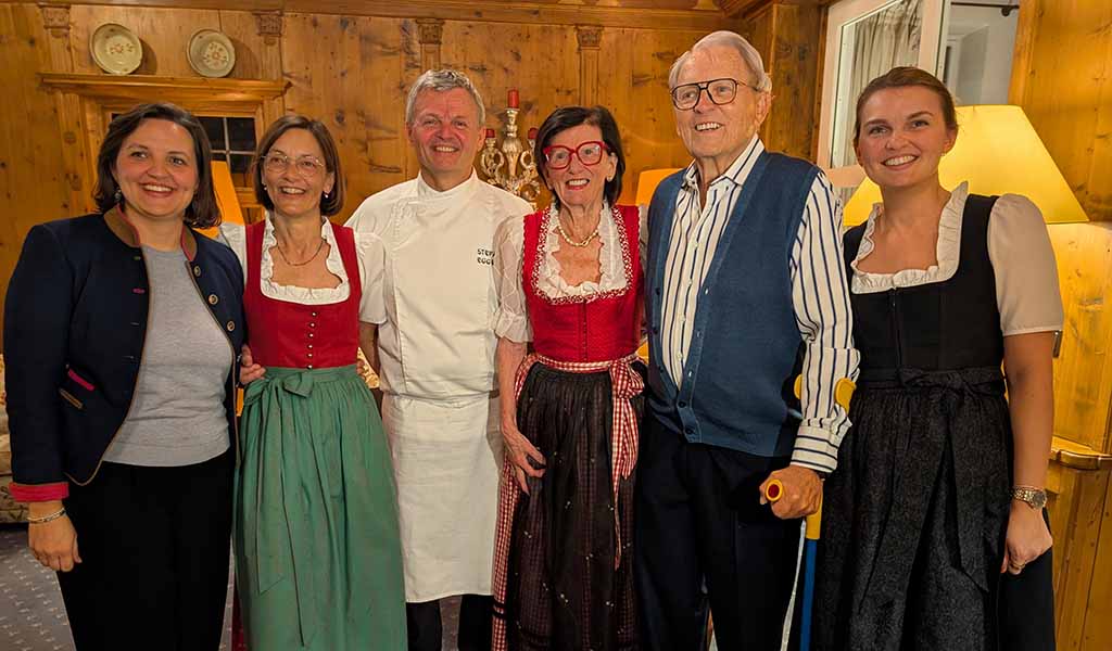 Die Familie mit Tochter Stephanie Geiger sowie Christa, Stefan,Theresia, Siegfried und Franziska Egger. Foto: Carola Faber