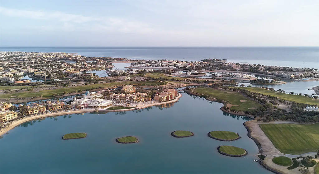 Luftaufnahme eines Teils der Lagunenstadt El Gounas. Foto: Steigenberger Golf Resort El Gouna