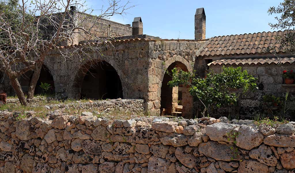 Die Masseria Scianne: klassisches Steinhaus. Foto: Jürgen Sorges