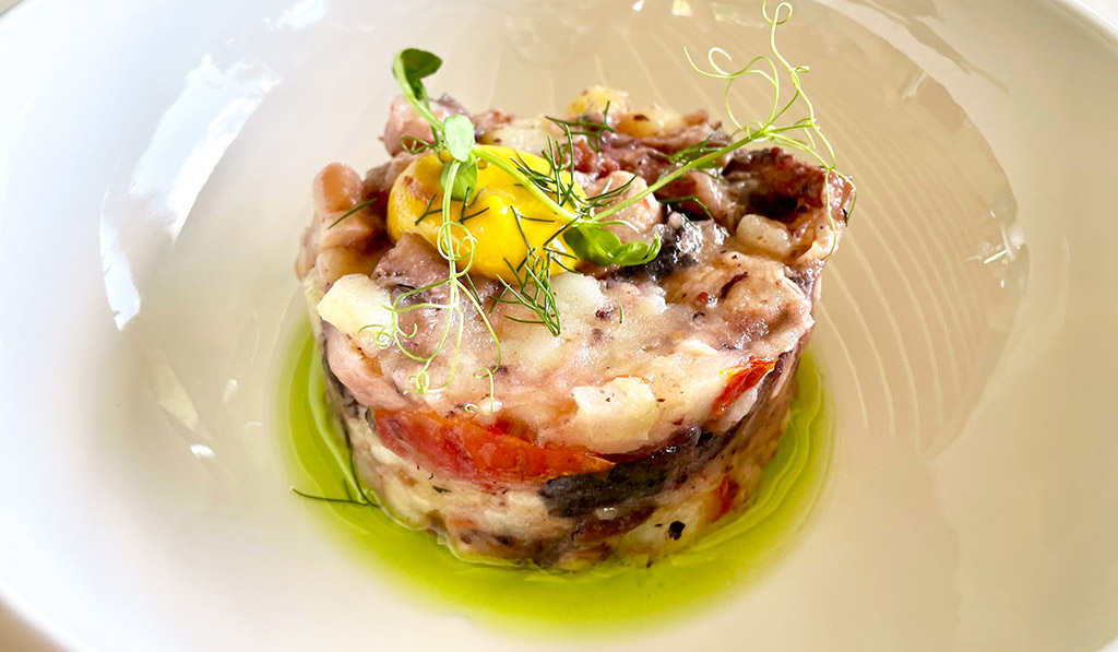 Osteria Veranda: Vorspeise Tintenfisch-Tatar. Foto: Kirsten Lehmkuhl