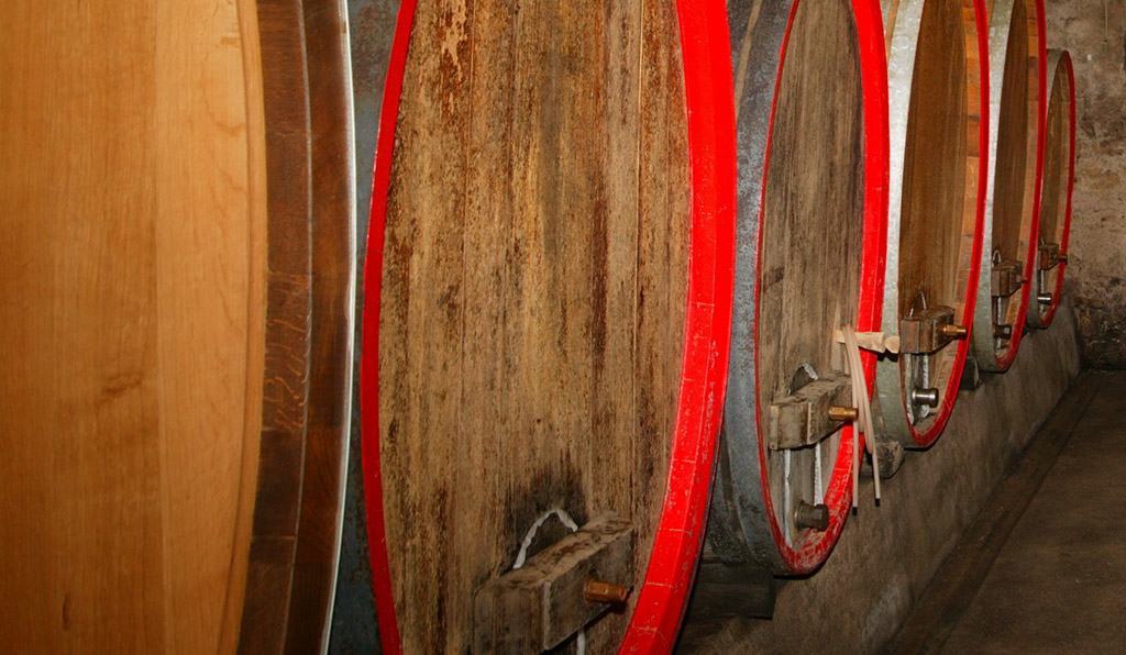Holzfasskeller im Weingut Zang. Foto: Weingut Zang