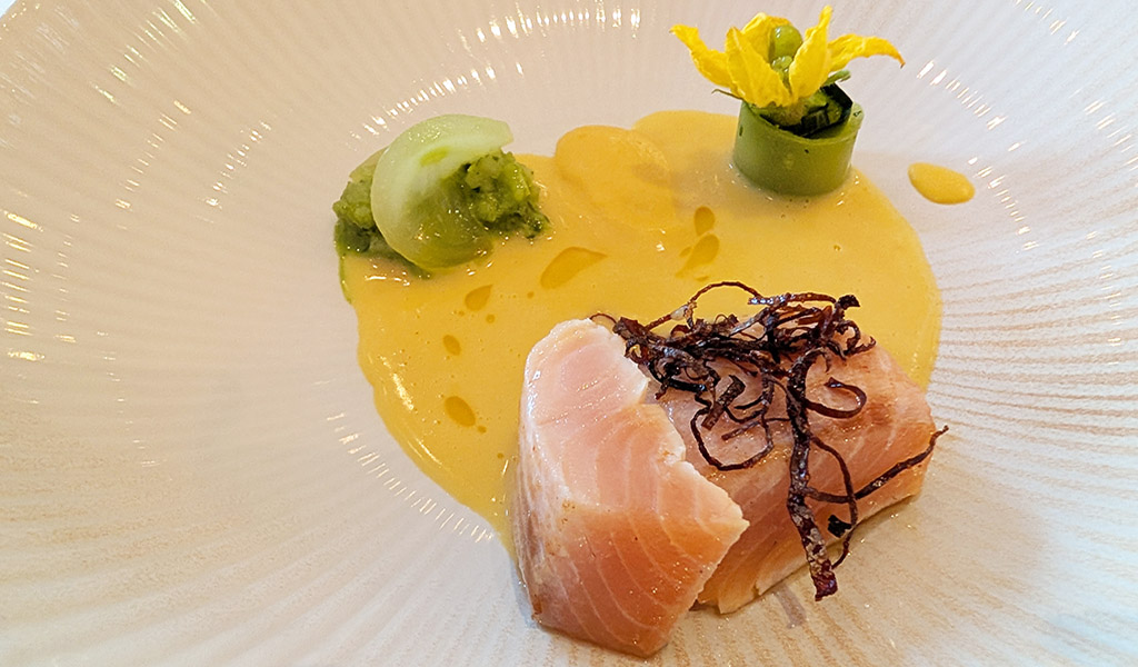 Saibling: in Buttermilch gebeizt. Foto: Carola Faber