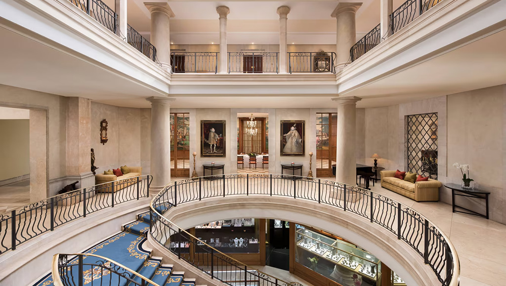 Die stilvolle Lobby des Hotels. Foto: Castillo Hotel Son Vida